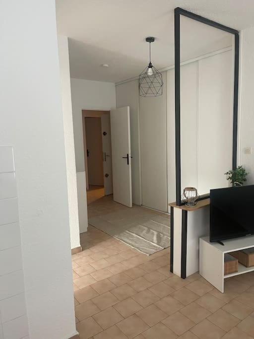 Appartement A 100 M De La Gare Port-de-Bouc Exterior foto